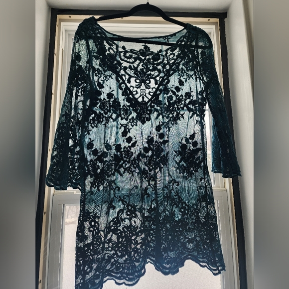 Beautiful turquoise/green embroidered lace tunic top - Picture 6 of 7